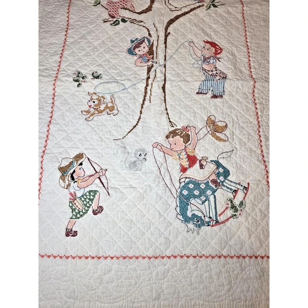 Vintage 1930s Hand Quilted Crib Blanket‎ Nursery Wall Decor Quilt Story Children